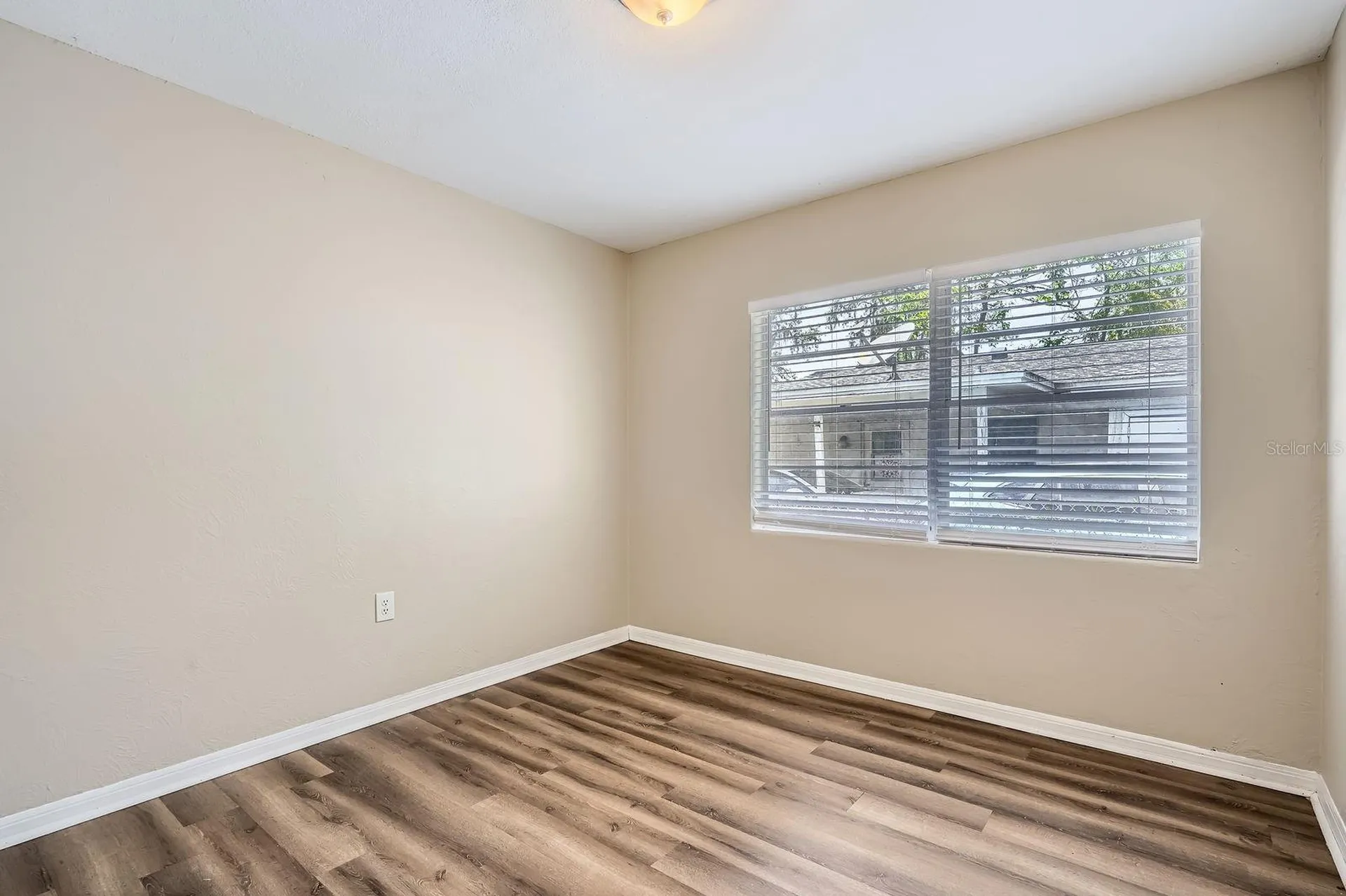 108 N Truett Street Leesburg FL 34748