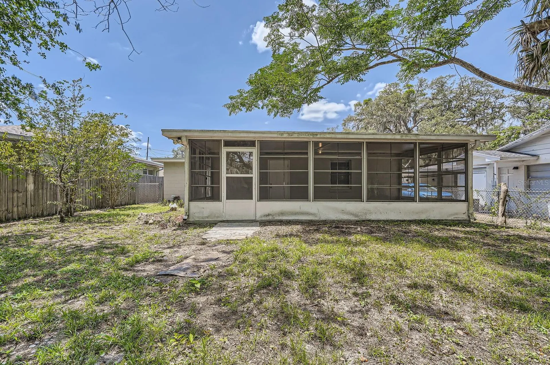 108 N Truett Street Leesburg FL 34748