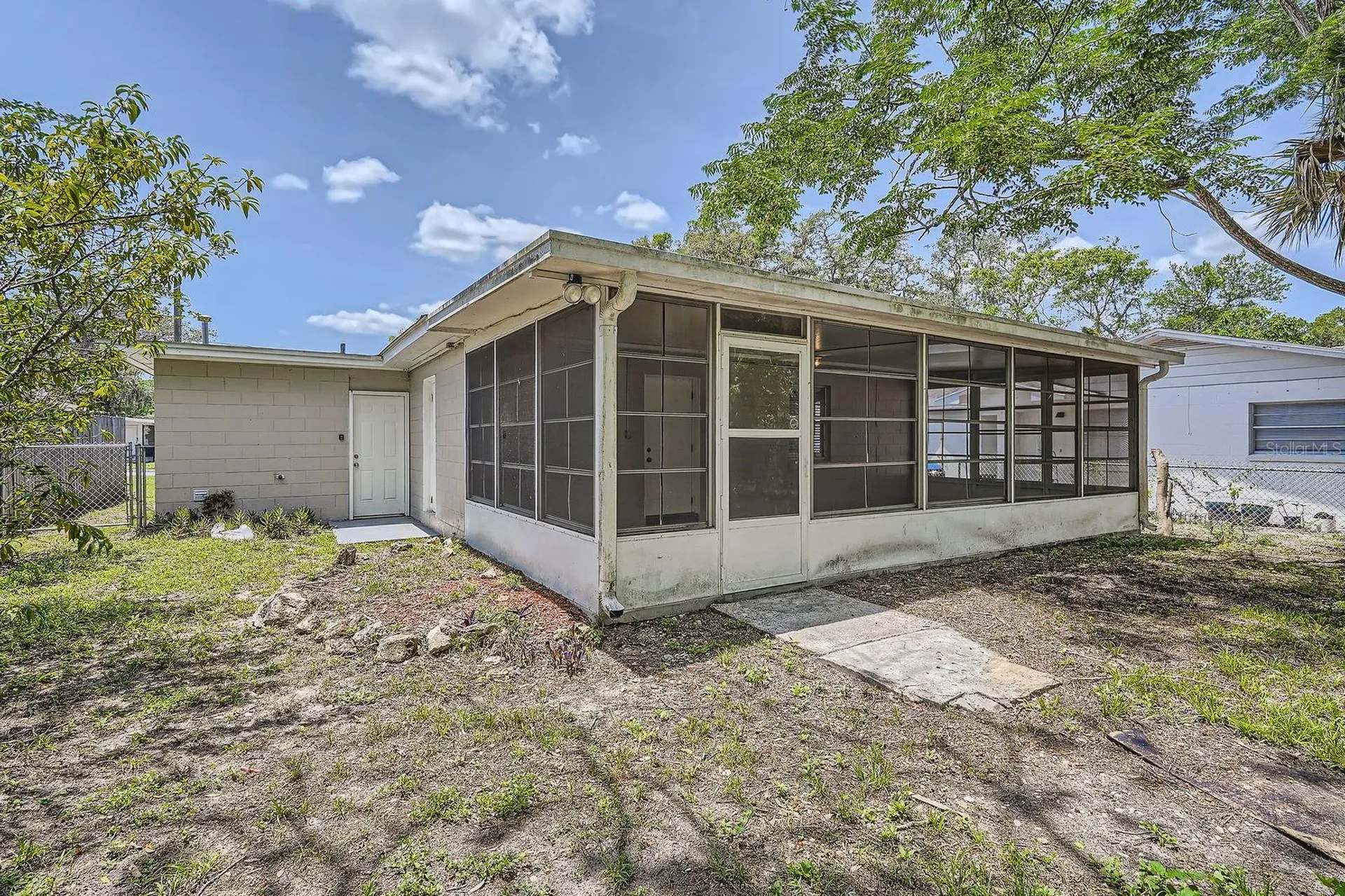 108 N Truett Street Leesburg FL 34748