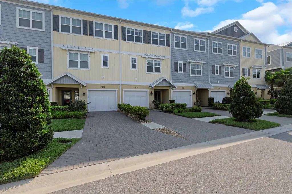 4139 Rocky Shores Drive Tampa FL 33634
