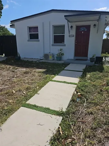 3701 SW 45th Terrace West Park FL 33023
