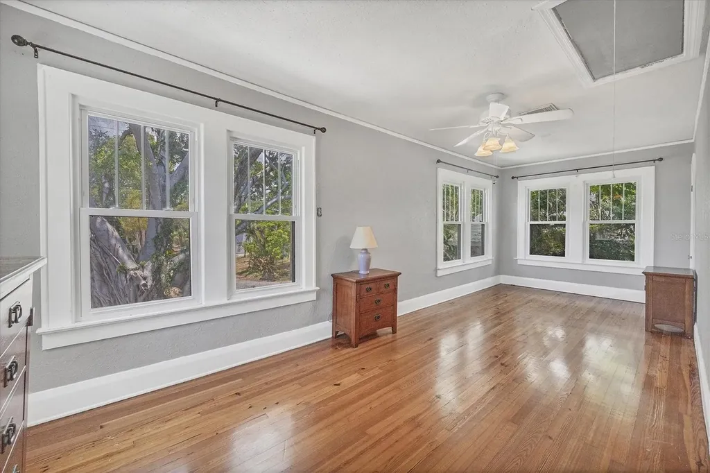 2529 7th Avenue W Bradenton FL 34205