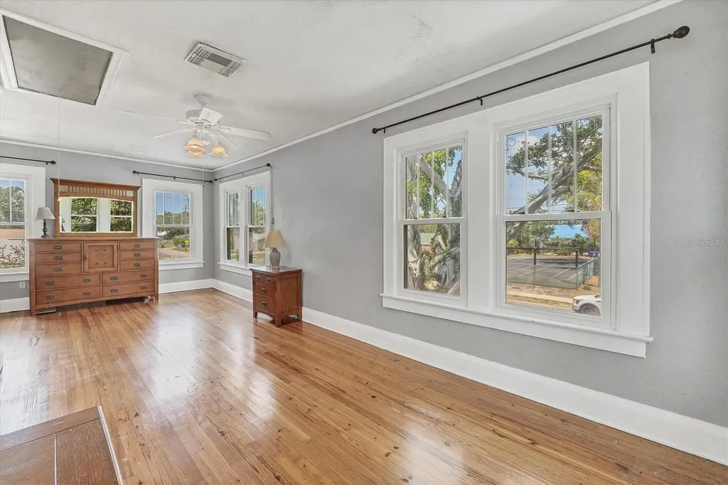 2529 7th Avenue W Bradenton FL 34205