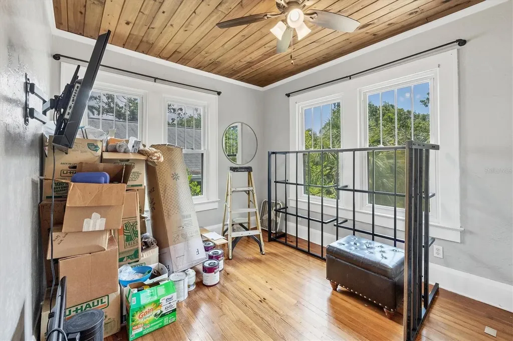 2529 7th Avenue W Bradenton FL 34205
