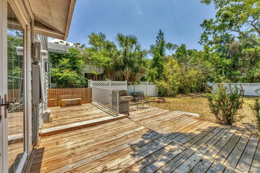 2529 7th Avenue W Bradenton FL 34205