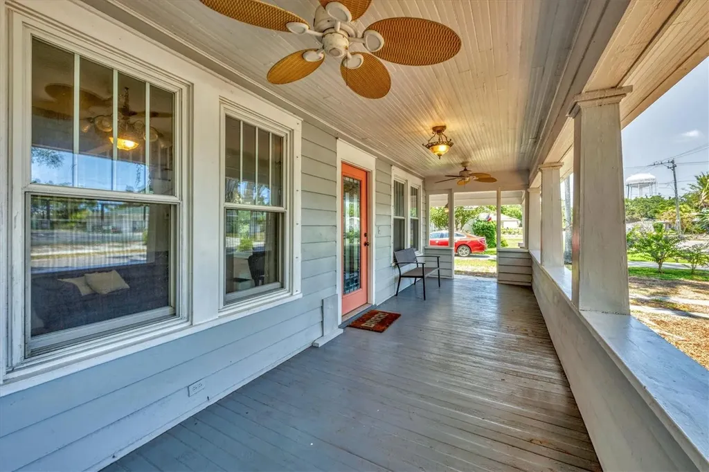2529 7th Avenue W Bradenton FL 34205
