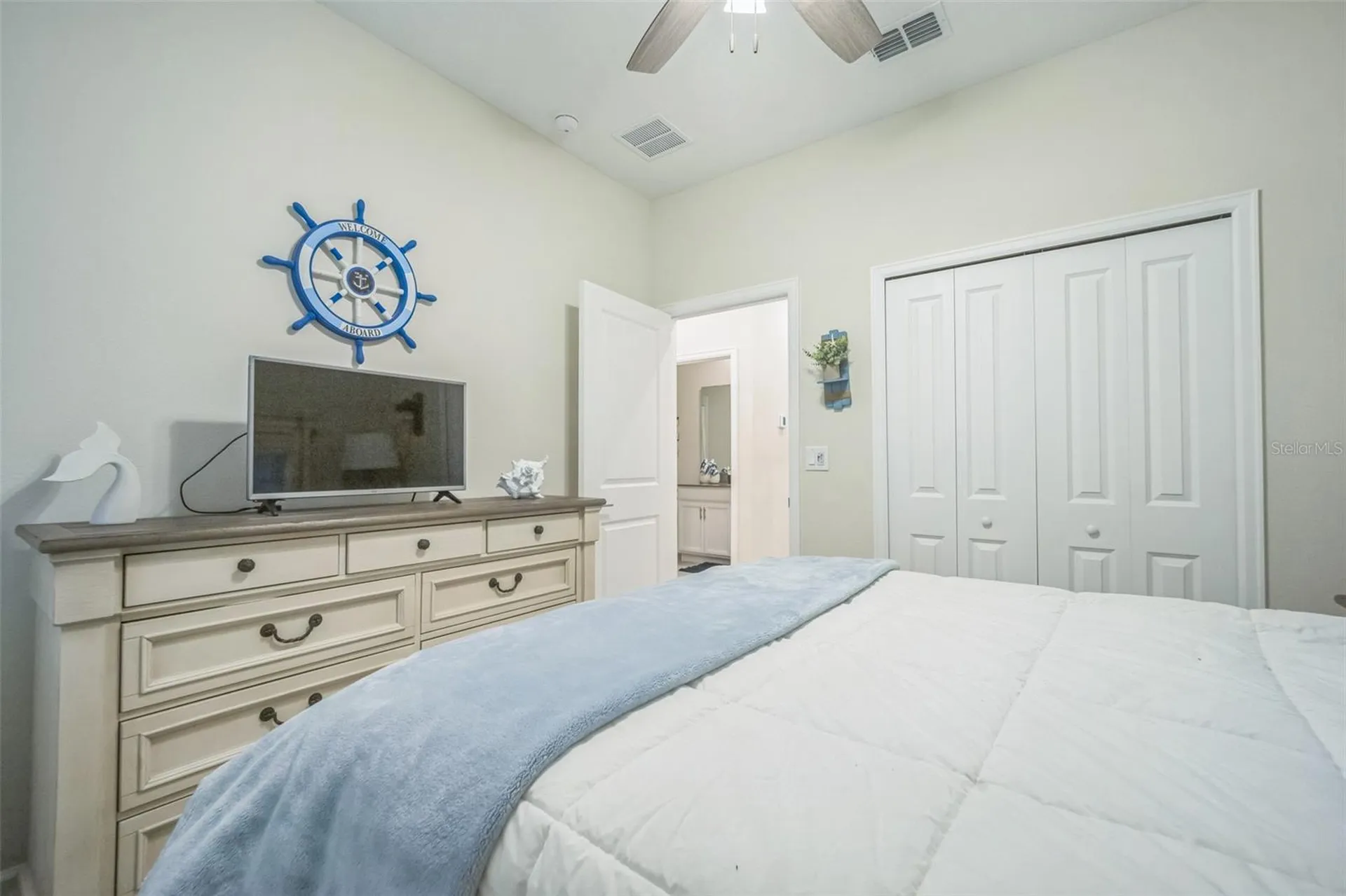 8907 Fallen Oak Davenport FL 33897