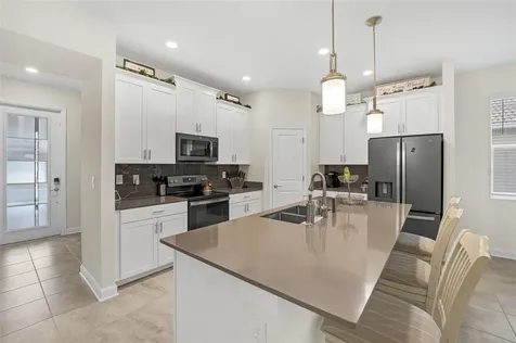 8907 Fallen Oak Davenport FL 33897