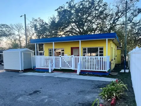 10302 N Nebraska Avenue Tampa FL 33612