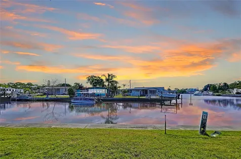 18 Yawl Lane Palm Harbor FL 34683