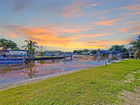 18 Yawl Lane Palm Harbor FL 34683
