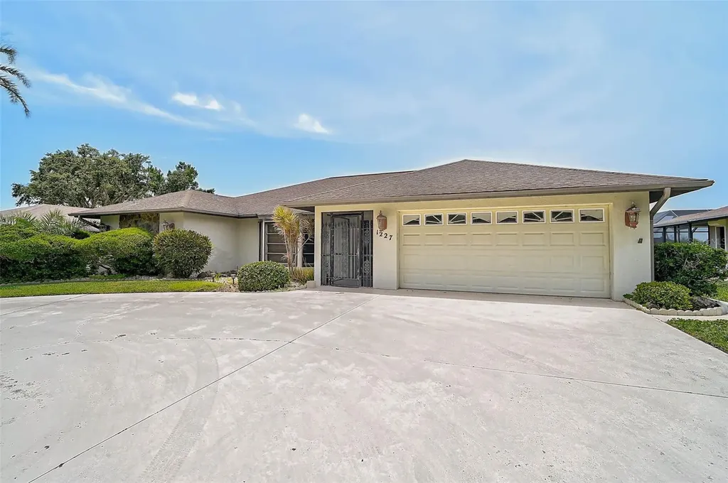 1227 Waterside Lane Venice FL 34285