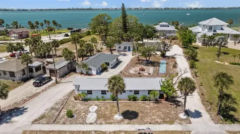 784 S Mccall Road Englewood FL 34223