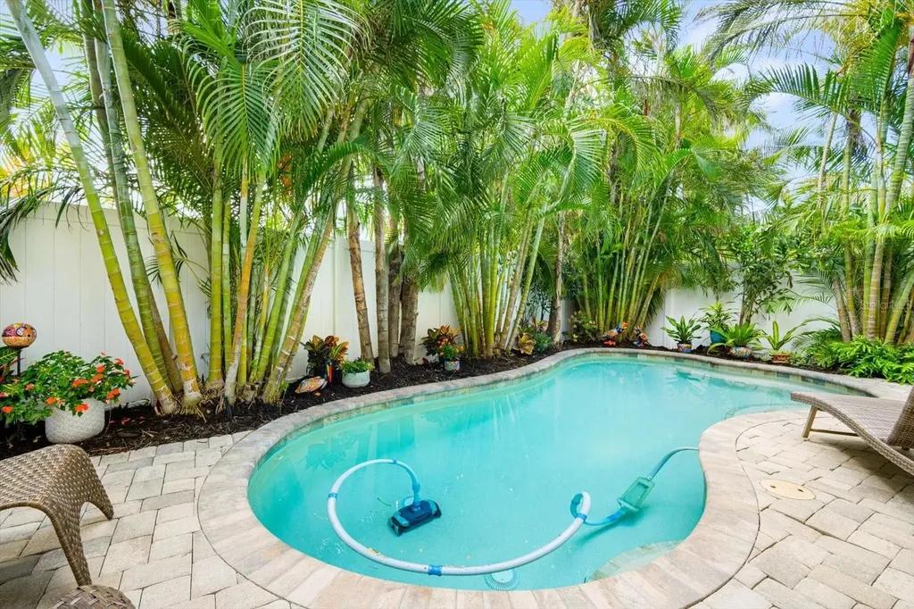 229 S Harbor Drive Holmes Beach FL 34217
