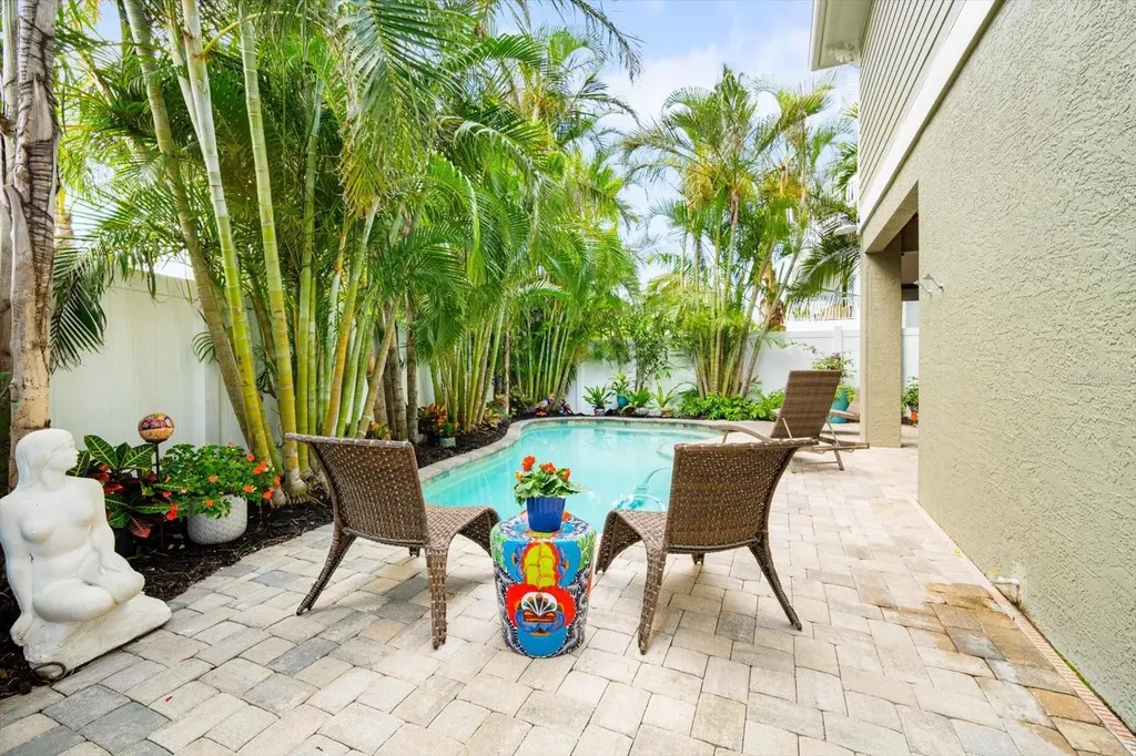 229 S Harbor Drive Holmes Beach FL 34217