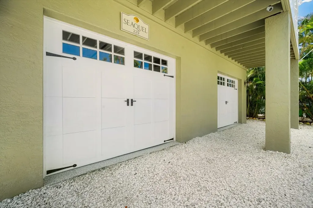 229 S Harbor Drive Holmes Beach FL 34217