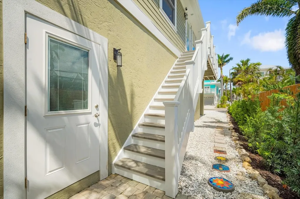 229 S Harbor Drive Holmes Beach FL 34217