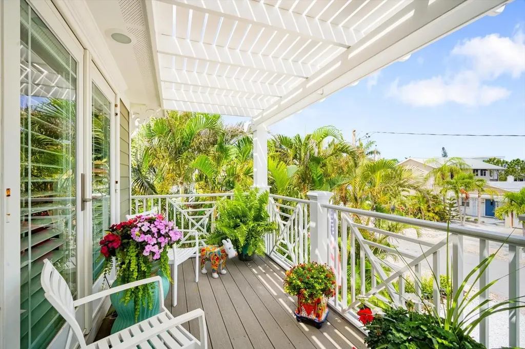 229 S Harbor Drive Holmes Beach FL 34217
