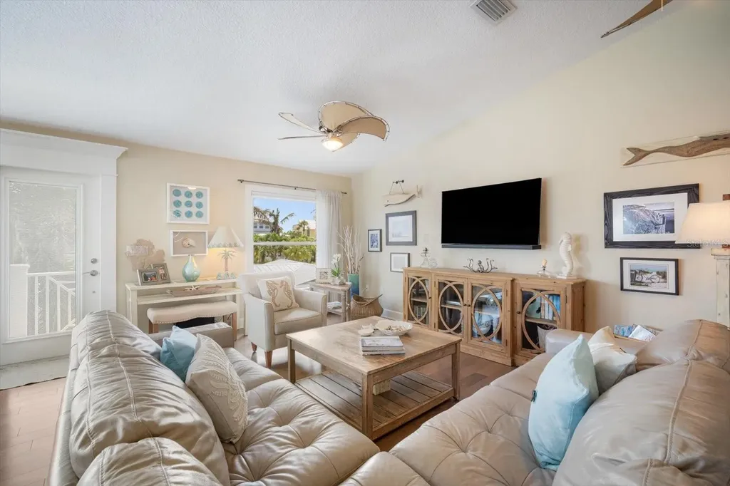 229 S Harbor Drive Holmes Beach FL 34217