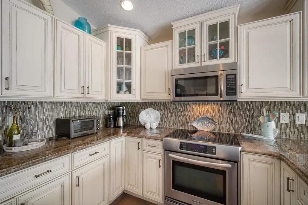 229 S Harbor Drive Holmes Beach FL 34217
