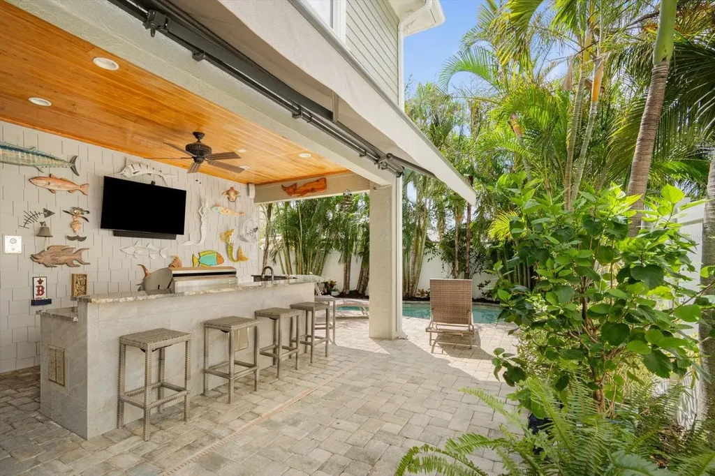 229 S Harbor Drive Holmes Beach FL 34217