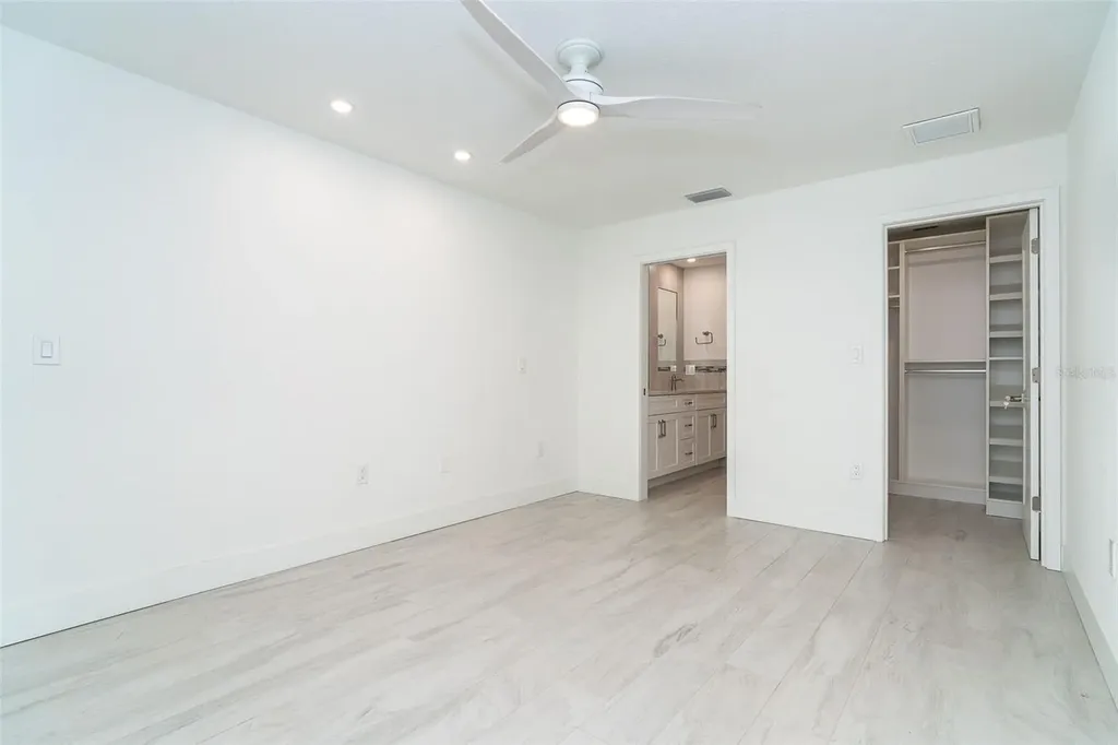 2700 N Beach Road Englewood FL 34223