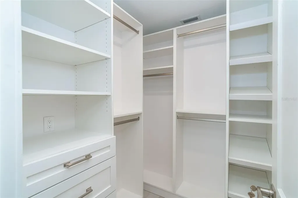 2700 N Beach Road Englewood FL 34223