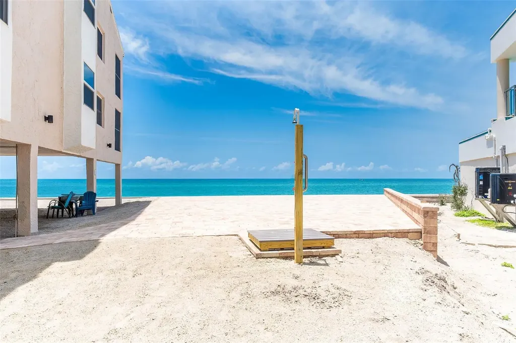 2700 N Beach Road Englewood FL 34223