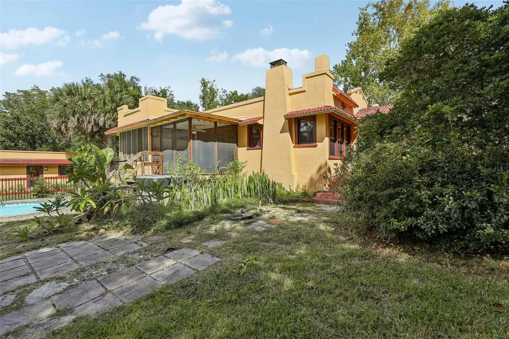308 Sunnyside Drive Leesburg FL 34748