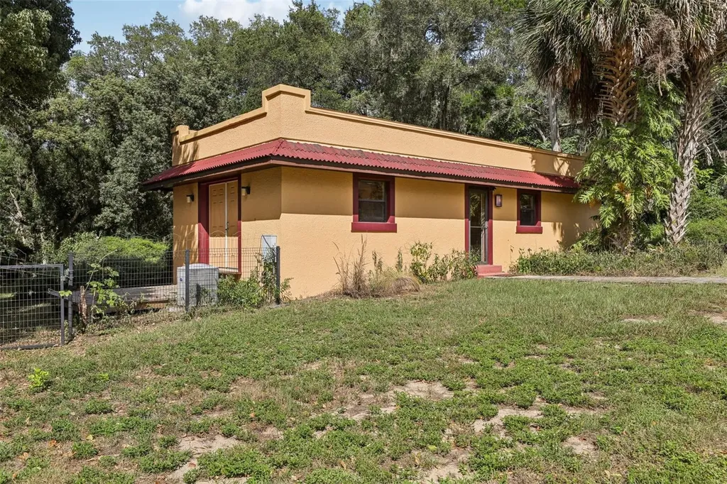308 Sunnyside Drive Leesburg FL 34748