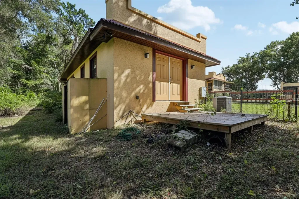 308 Sunnyside Drive Leesburg FL 34748