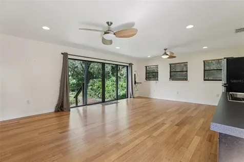 308 Sunnyside Drive Leesburg FL 34748