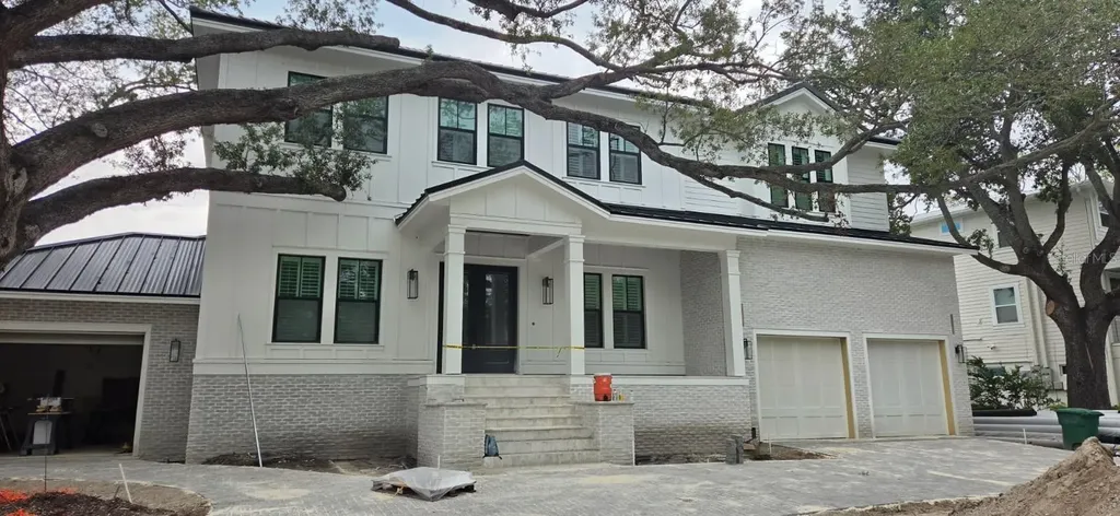 690 Geneva Place Tampa FL 33606