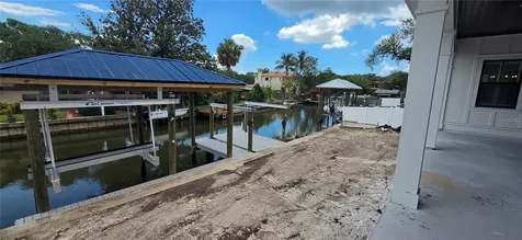 690 Geneva Place Tampa FL 33606