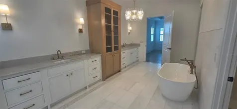 690 Geneva Place Tampa FL 33606