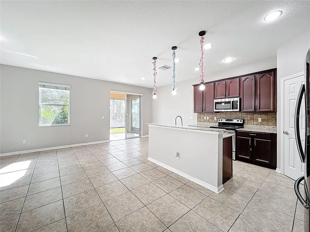 1401 Parker Den Drive Ruskin FL 33570