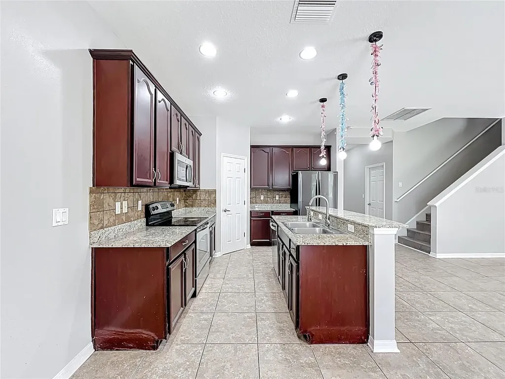 1401 Parker Den Drive Ruskin FL 33570
