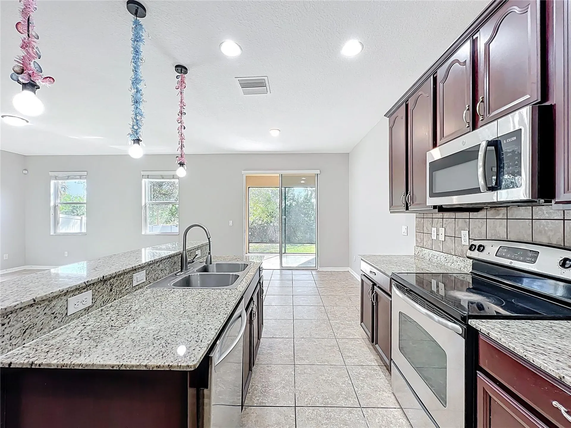 1401 Parker Den Drive Ruskin FL 33570