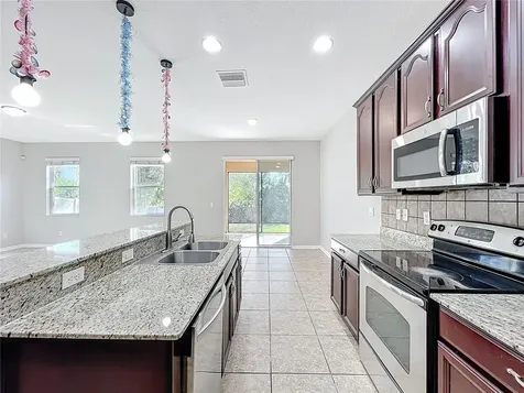1401 Parker Den Drive Ruskin FL 33570
