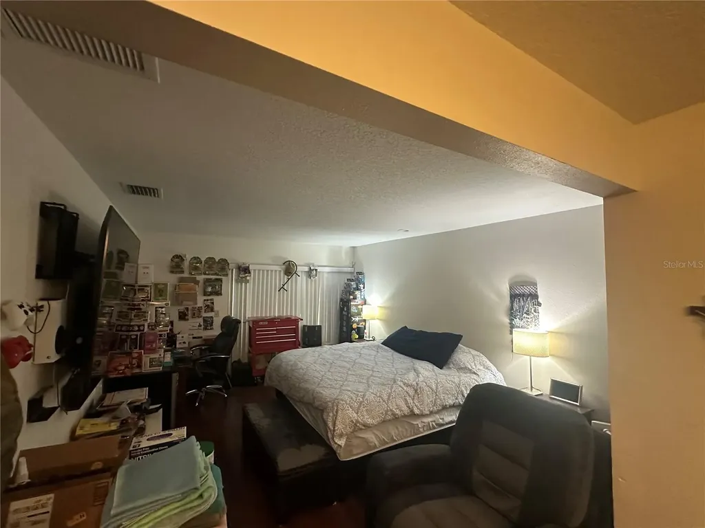 1445 72nd Avenue NE St Petersburg FL 33702