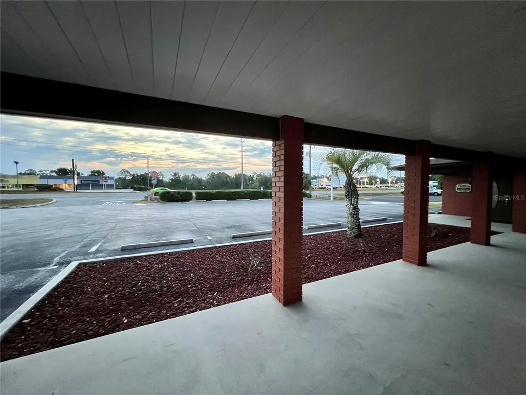 3360 Us Highway 441/27 Fruitland Park FL 34731