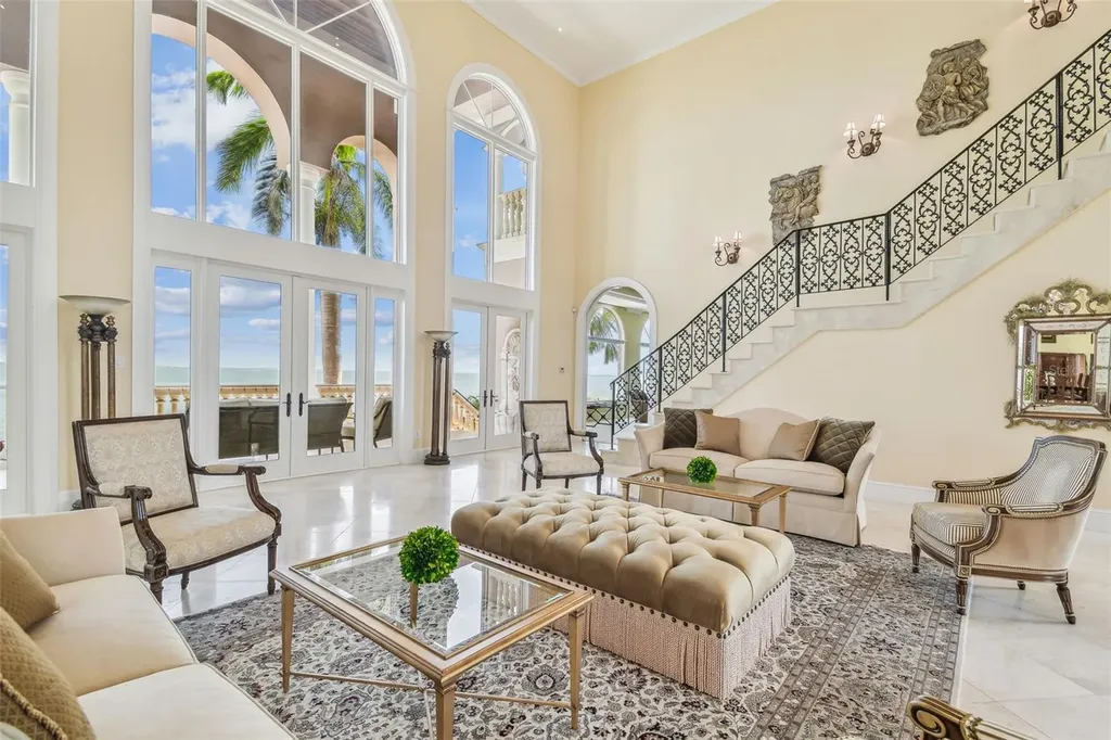 5810 Mariner Street Tampa FL 33609