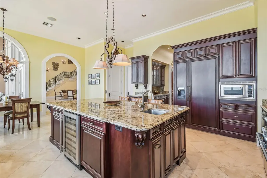 5810 Mariner Street Tampa FL 33609