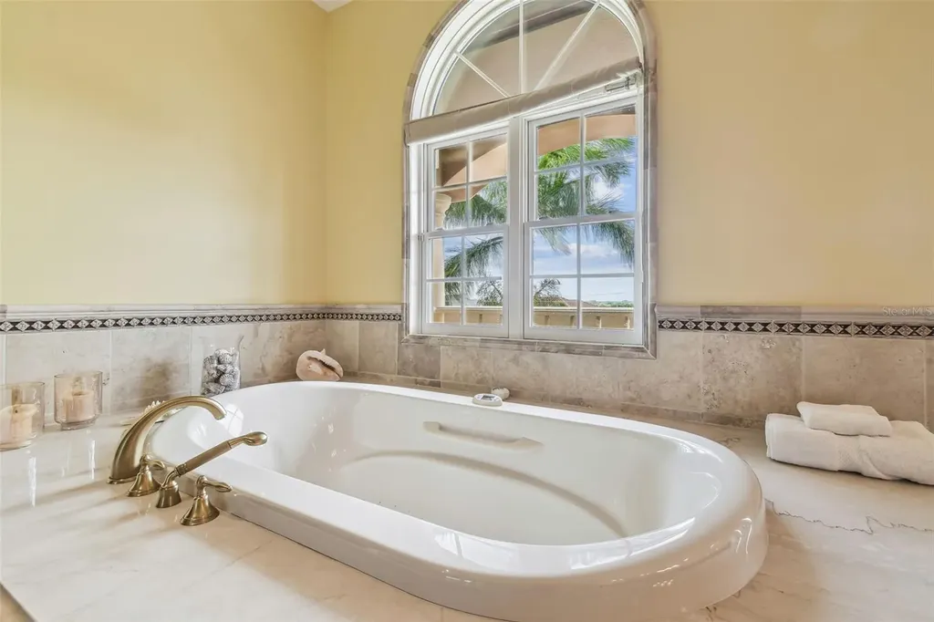 5810 Mariner Street Tampa FL 33609