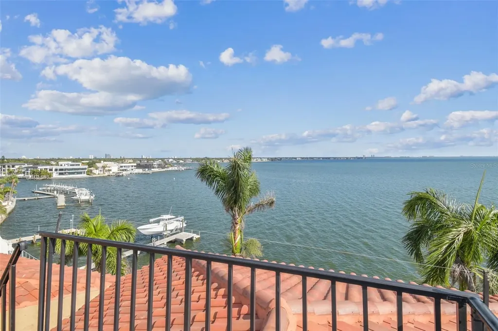 5810 Mariner Street Tampa FL 33609