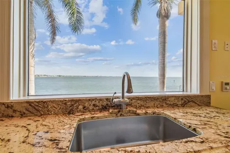 5810 Mariner Street Tampa FL 33609