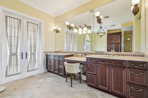 5810 Mariner Street Tampa FL 33609