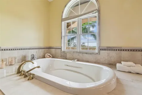 5810 Mariner Street Tampa FL 33609