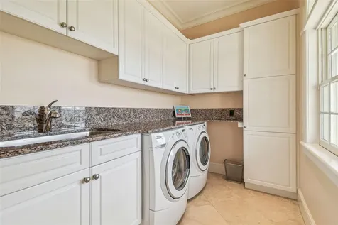 5810 Mariner Street Tampa FL 33609