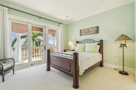 5810 Mariner Street Tampa FL 33609
